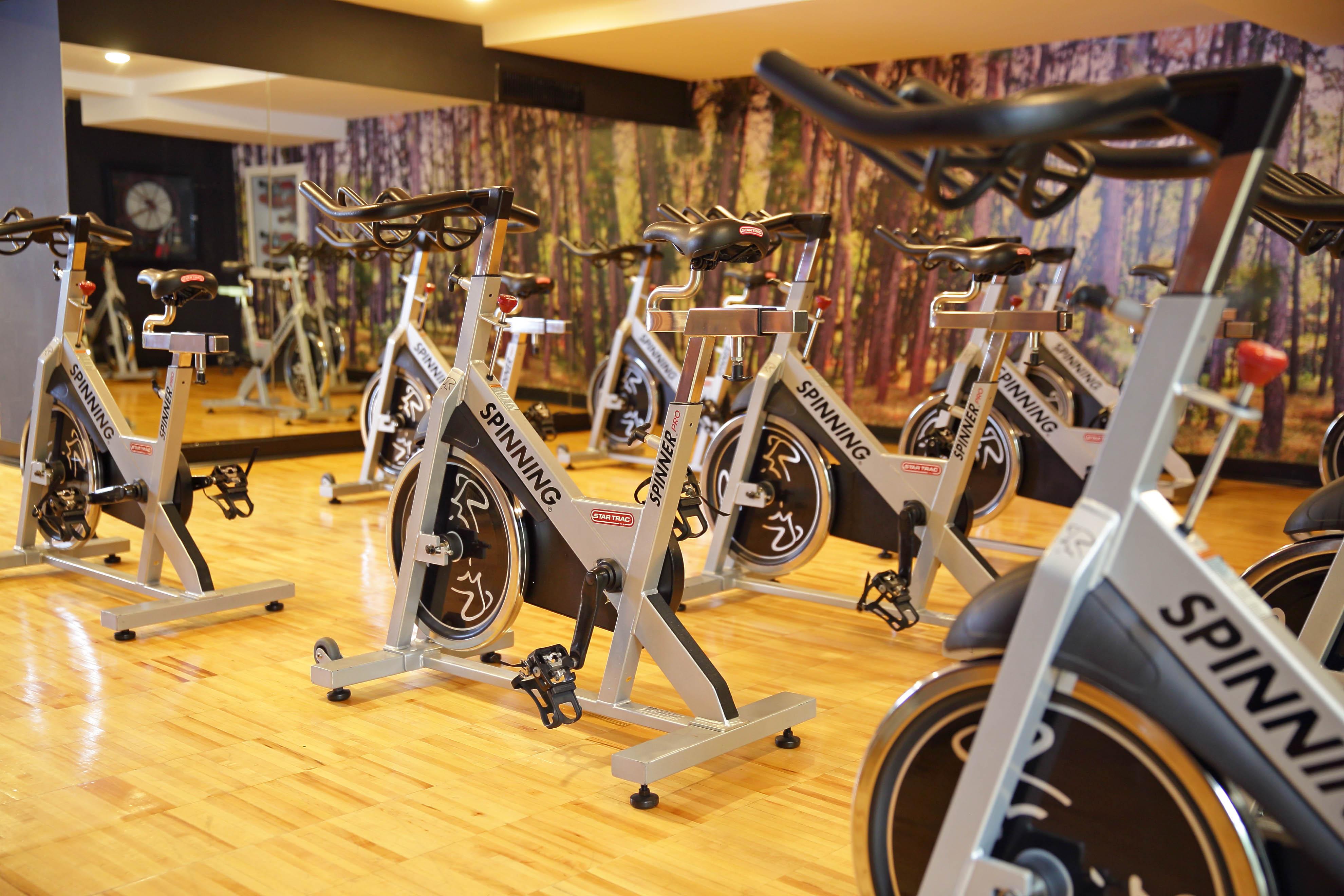 Sheraton Grand Panama Esterno foto A typical indoor cycling studio