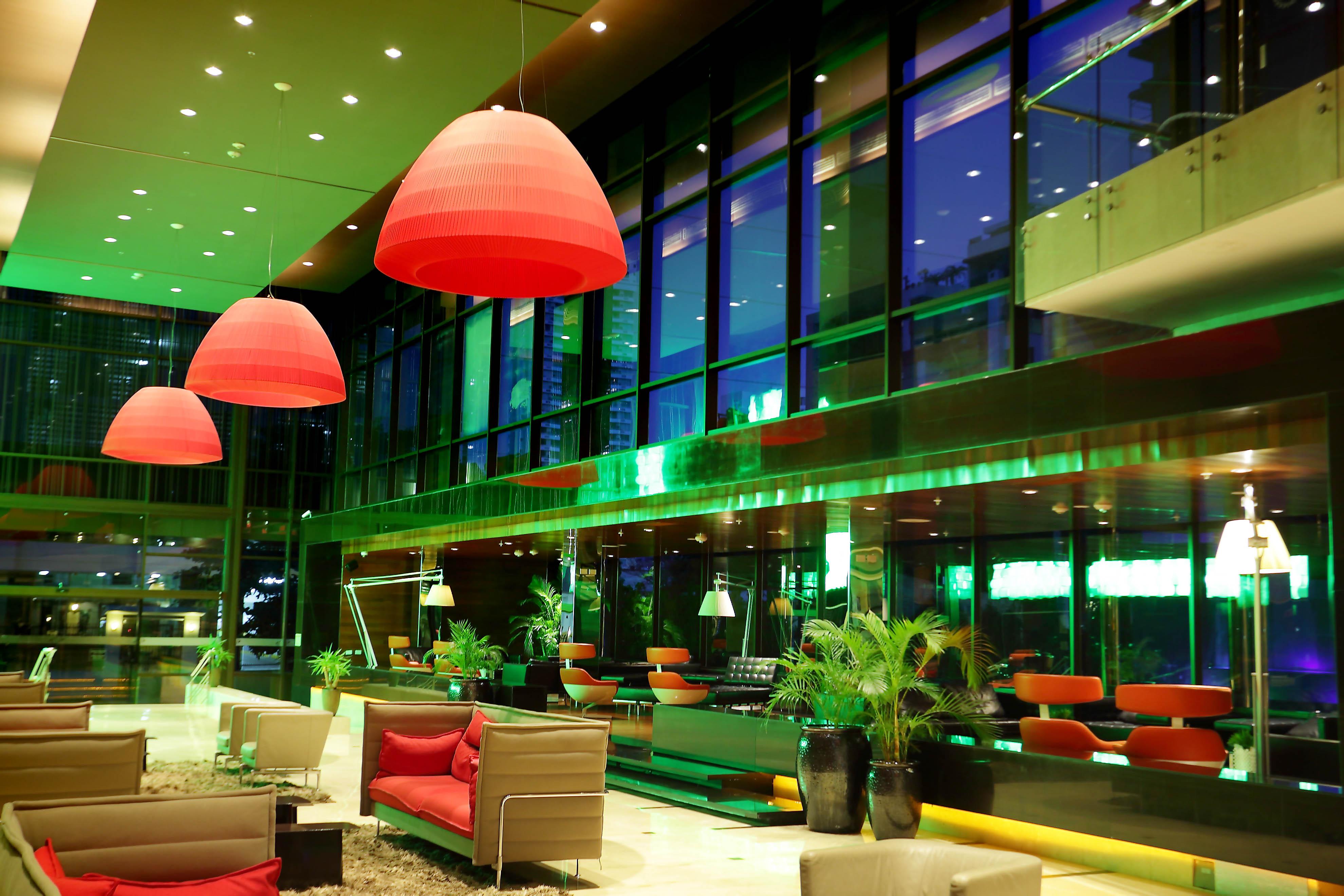 Sheraton Grand Panama Esterno foto The lobby of the hotel