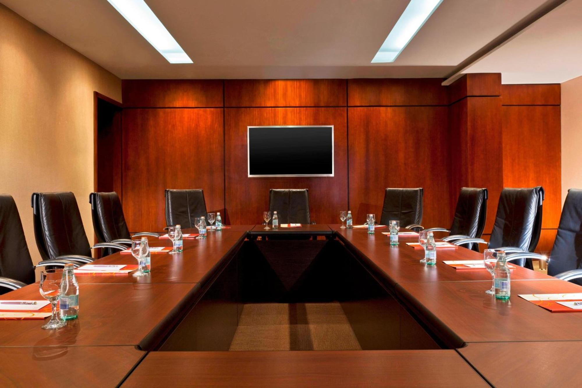 Sheraton Grand Panama Esterno foto A boardroom