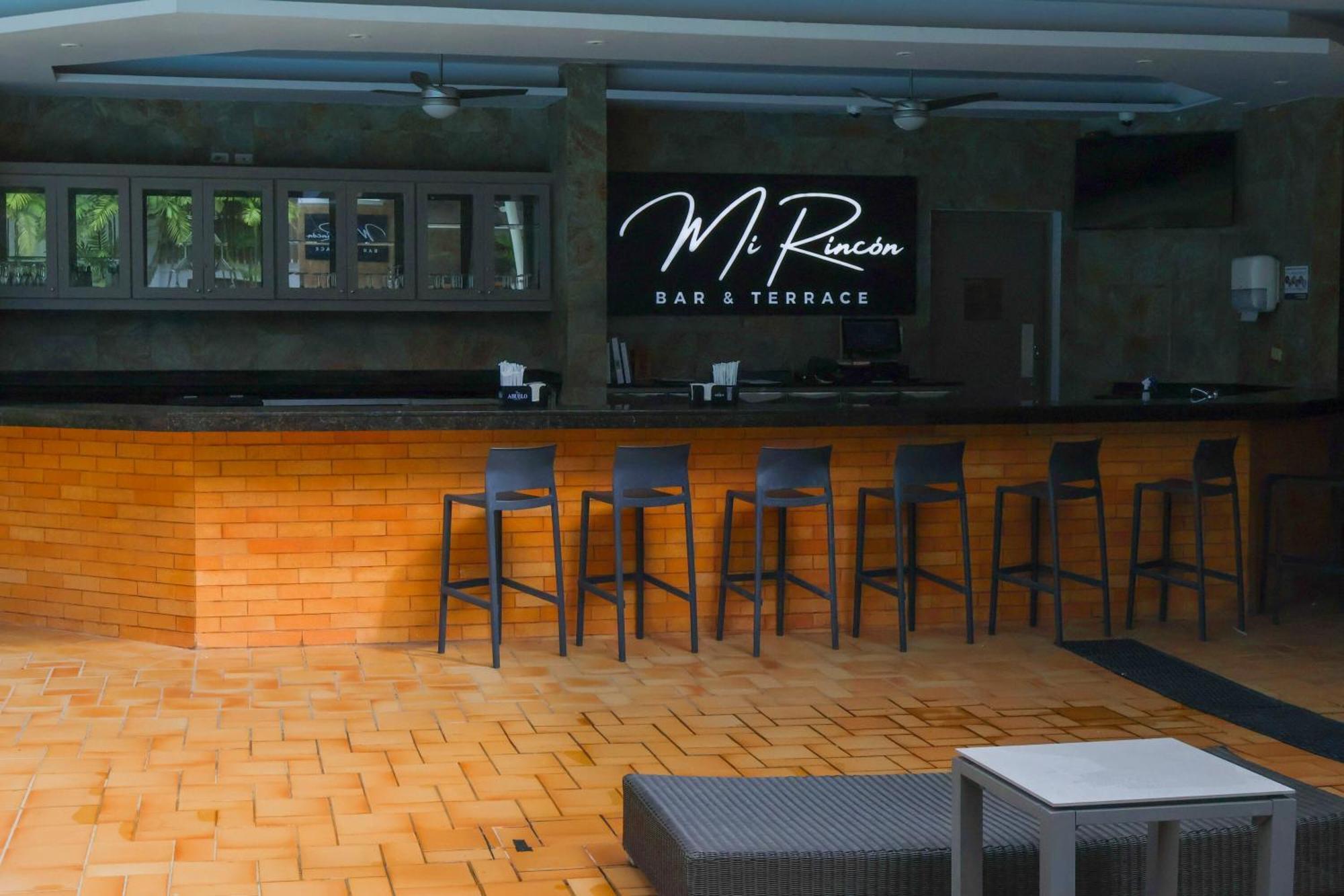 Sheraton Grand Panama Esterno foto Mi Ruan Bar and Terrace