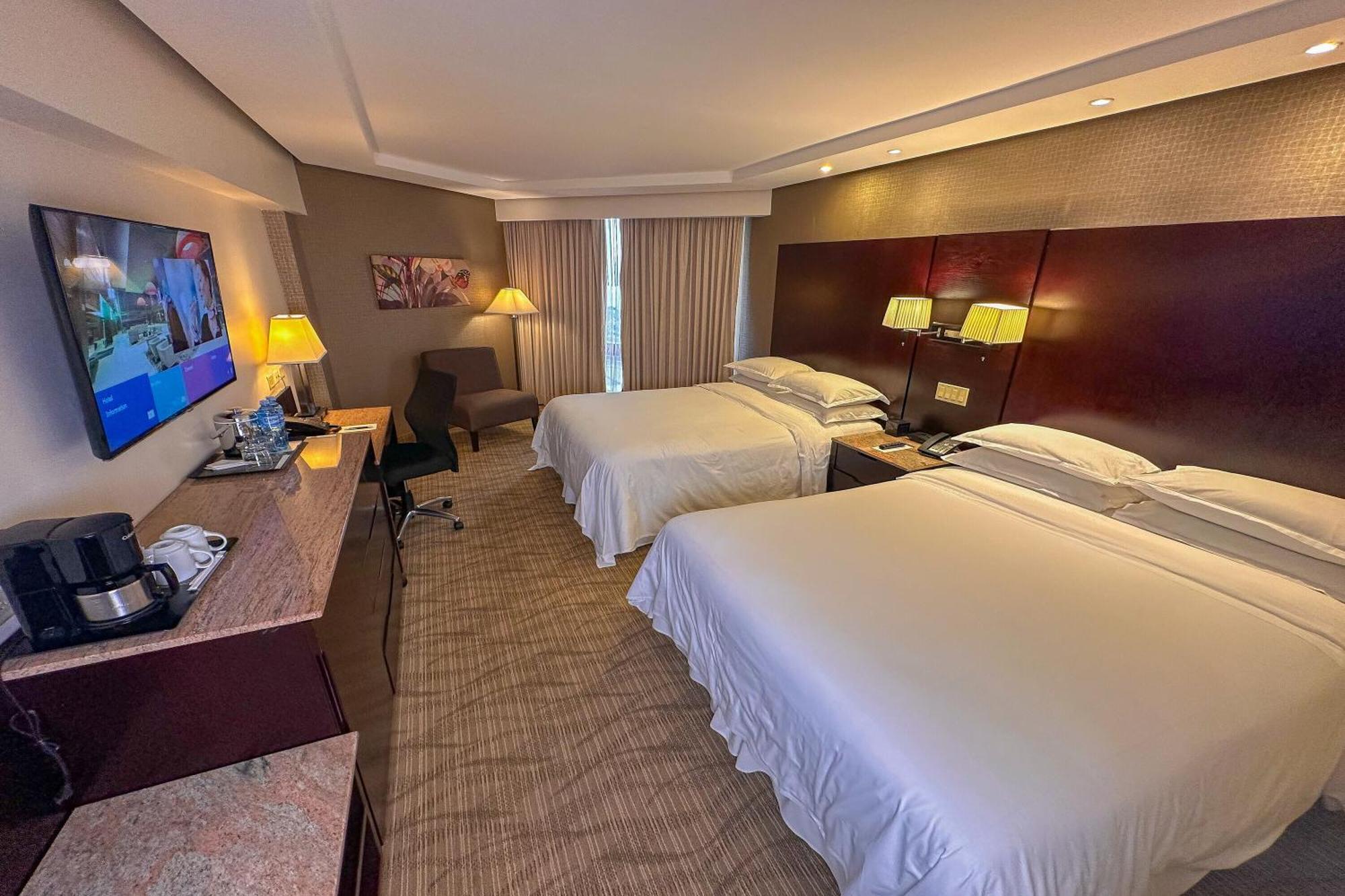 Sheraton Grand Panama Esterno foto A room at the Sheraton São Paulo.